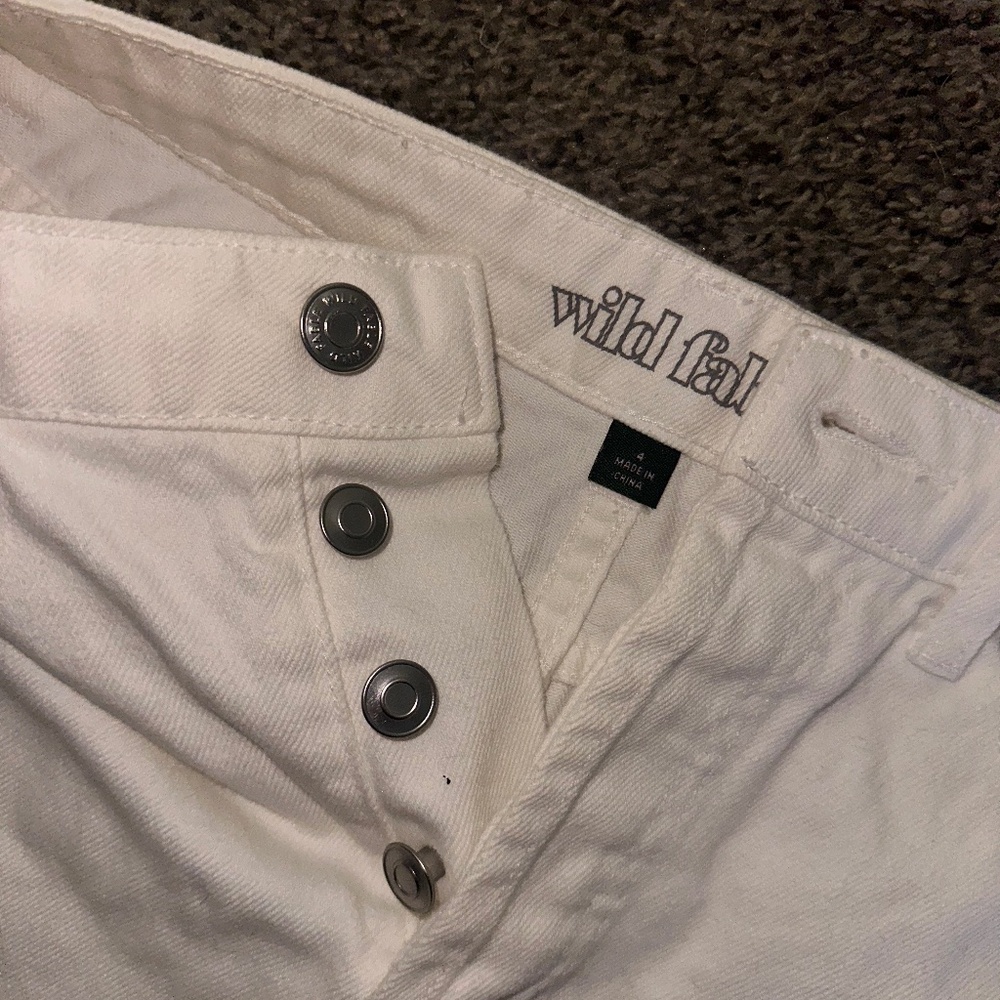 White denim frayed shorts